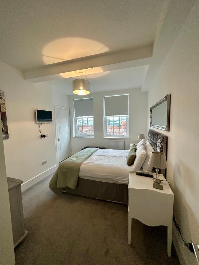 Cc Apartment สแตรทฟอร์ด อะพอน เอวอน ภายนอก รูปภาพ
