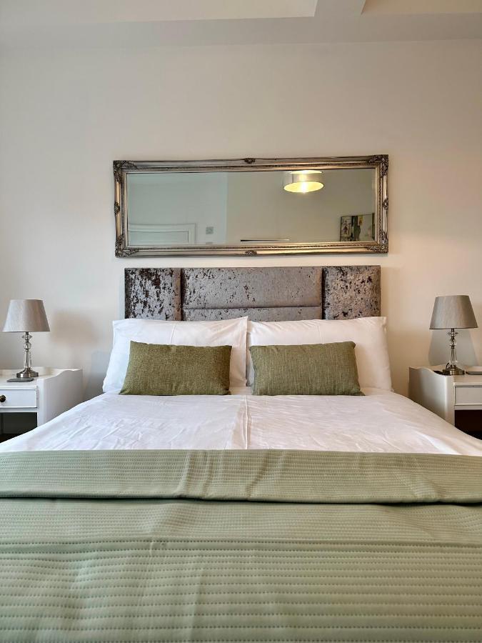 Cc Apartment สแตรทฟอร์ด อะพอน เอวอน ภายนอก รูปภาพ